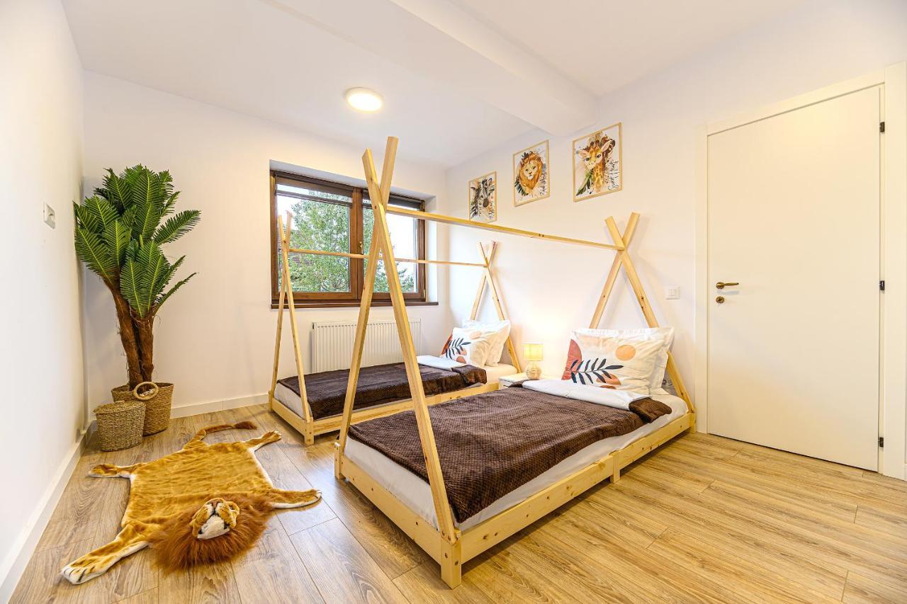Safari Family Villas Near Park Aventura,Lake,Zoo Braşov Dış mekan fotoğraf